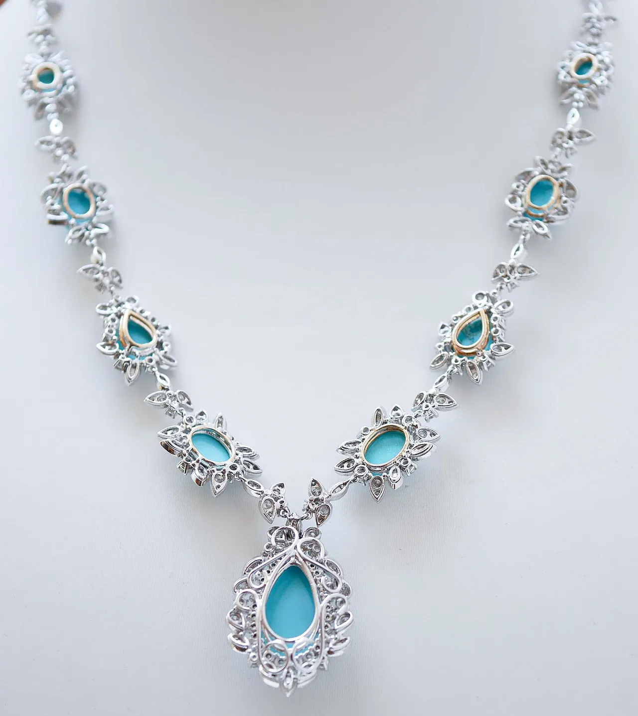 14K white gold necklace with turquoise and diamonds, 1970s 4