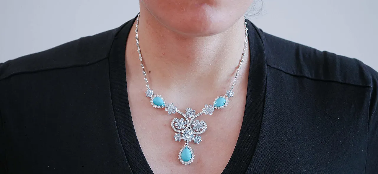 Collana in oro bianco con topazi, diamanti, turchese, anni '70 5