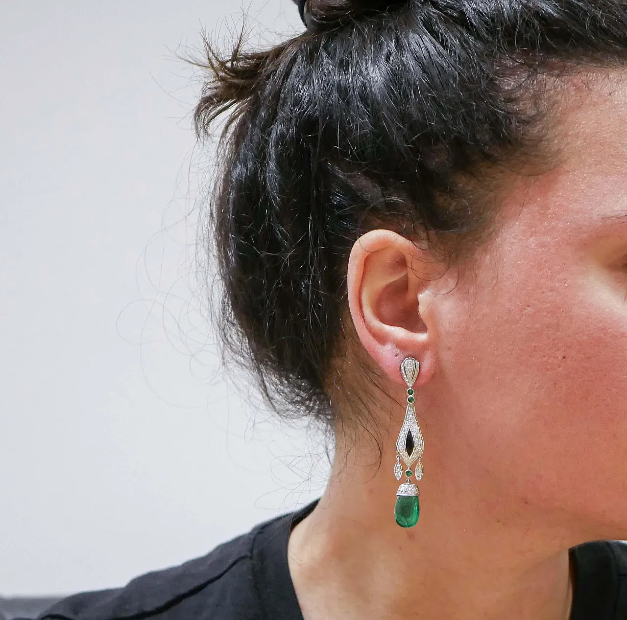 Platinum earrings with emeralds, tsavorite, diamonds, onyx, 1960s 4