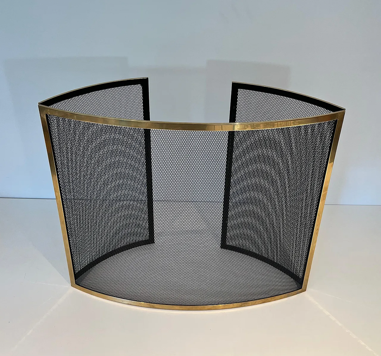 Curved brass fireplace screen, 1970s 15