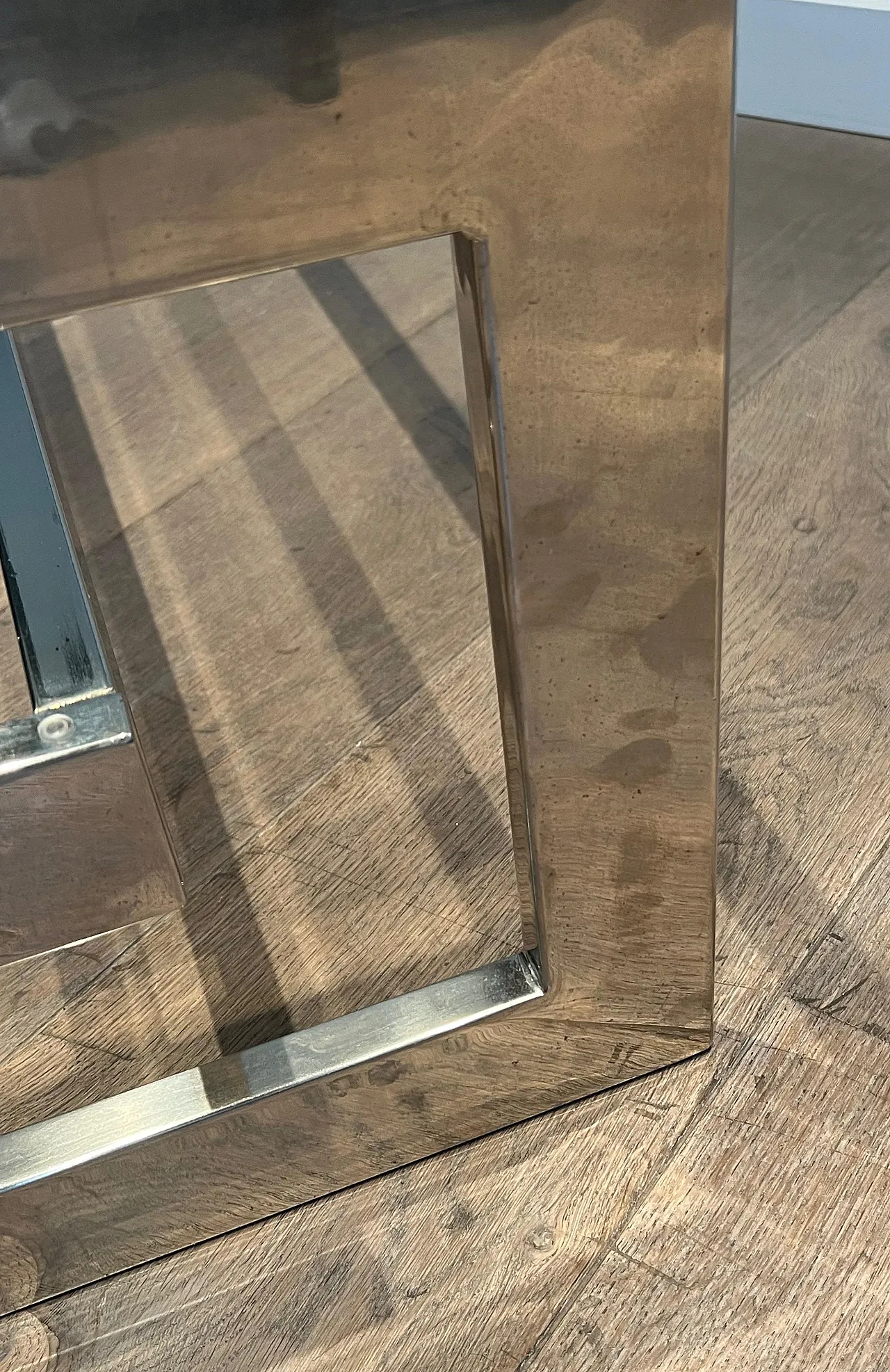 Tavolino cromato con 2 ripiani in vetro, anni '70 17