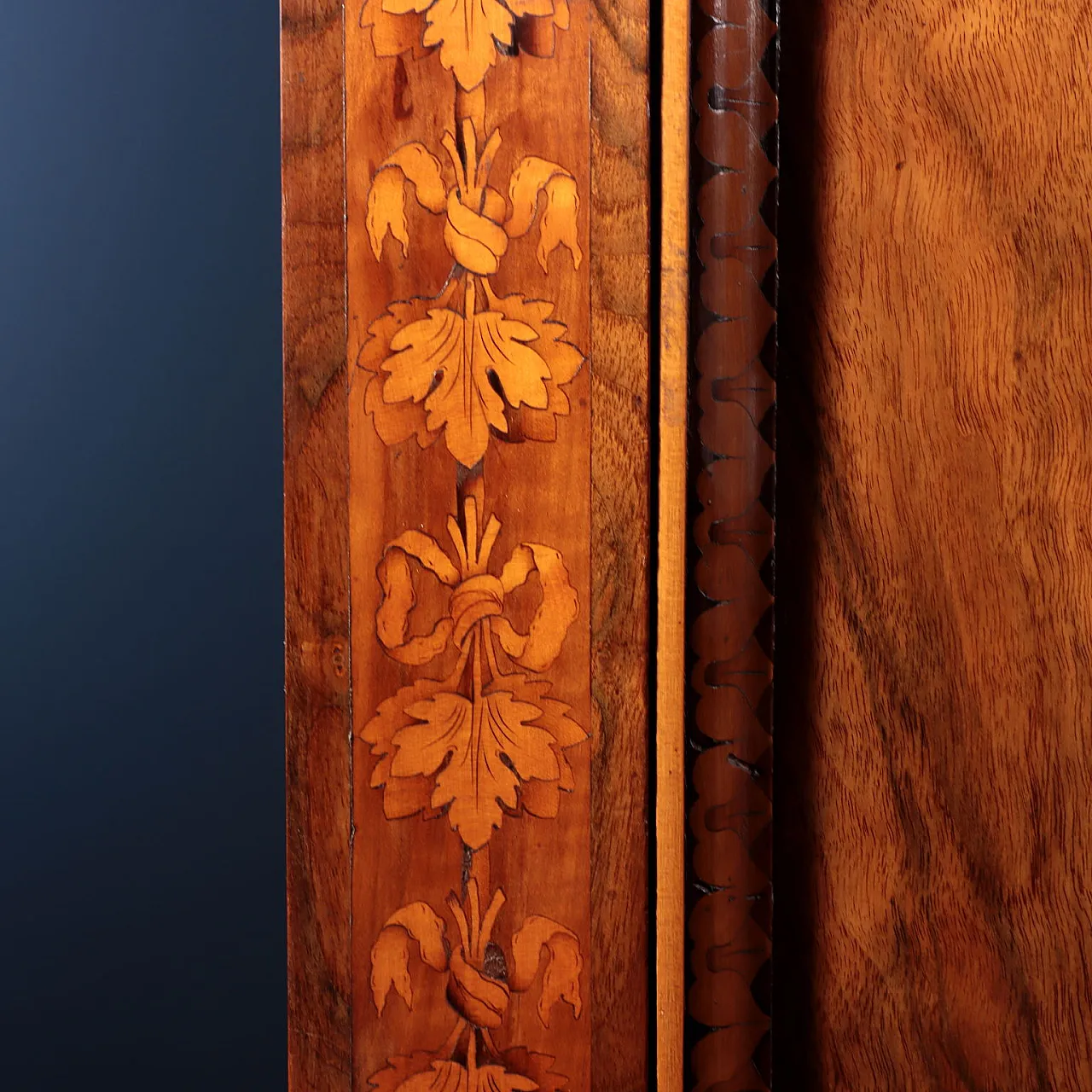 Secretaire  in legno intarsiato di Bottega Maggiolini, '800 4