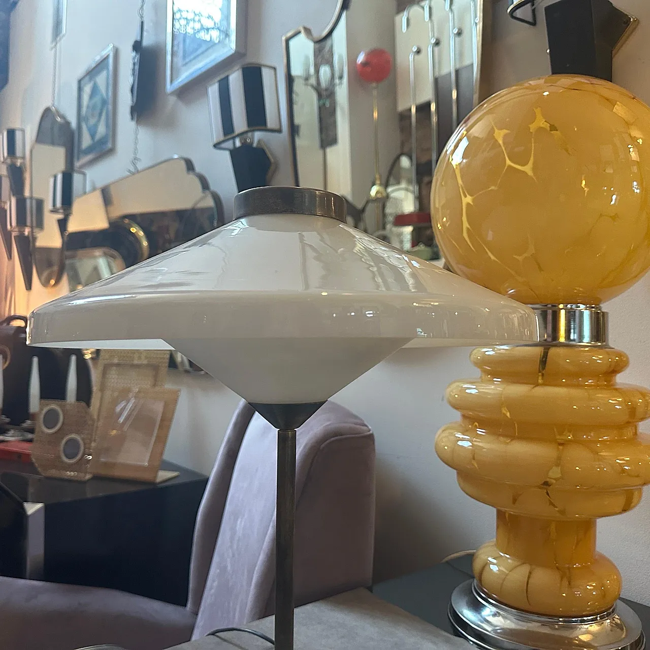 Lampada da tavolo in ottone e vetro in stile Oscar Torlasco, anni '50 7