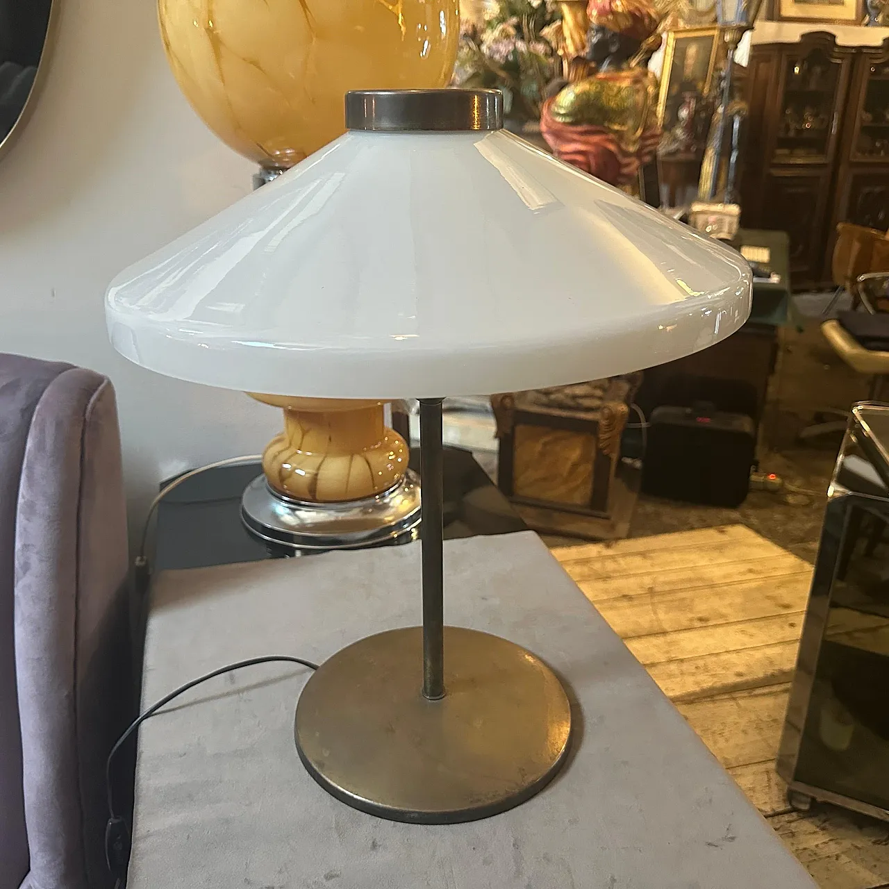 Lampada da tavolo in ottone e vetro in stile Oscar Torlasco, anni '50 12