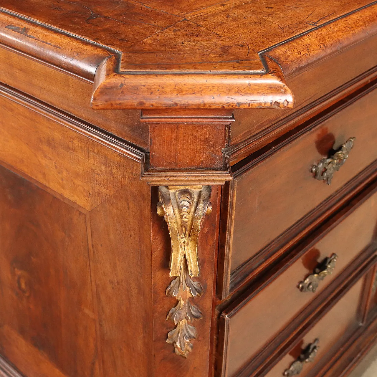 Canterano Barocco in noce e lastronato di noce, inizio '700 4