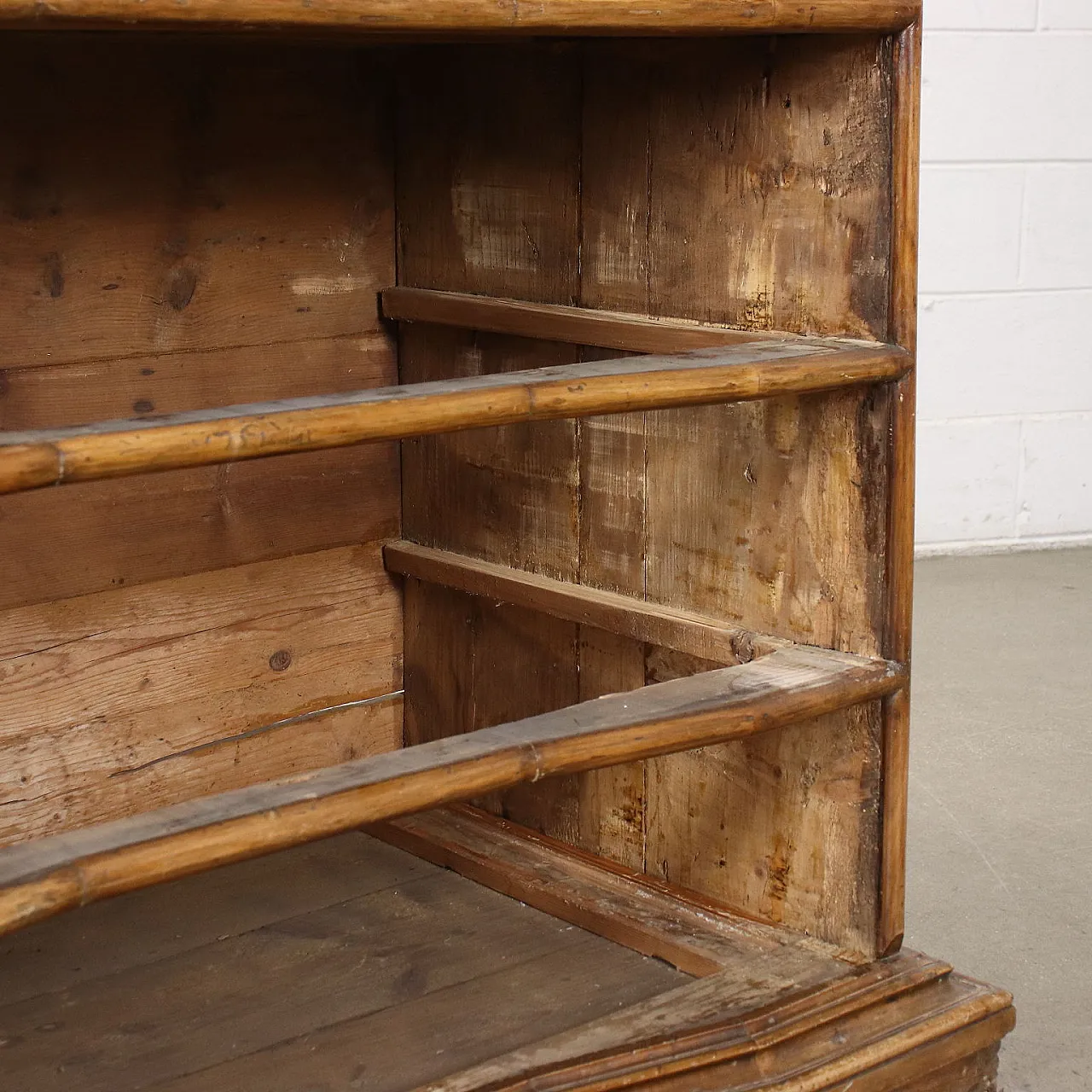 Ribalta con vano e cassetti in legno 5