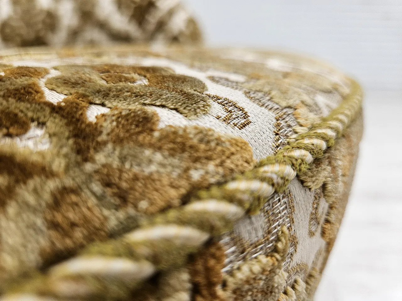 Sedia danese in velluto, anni '50 6