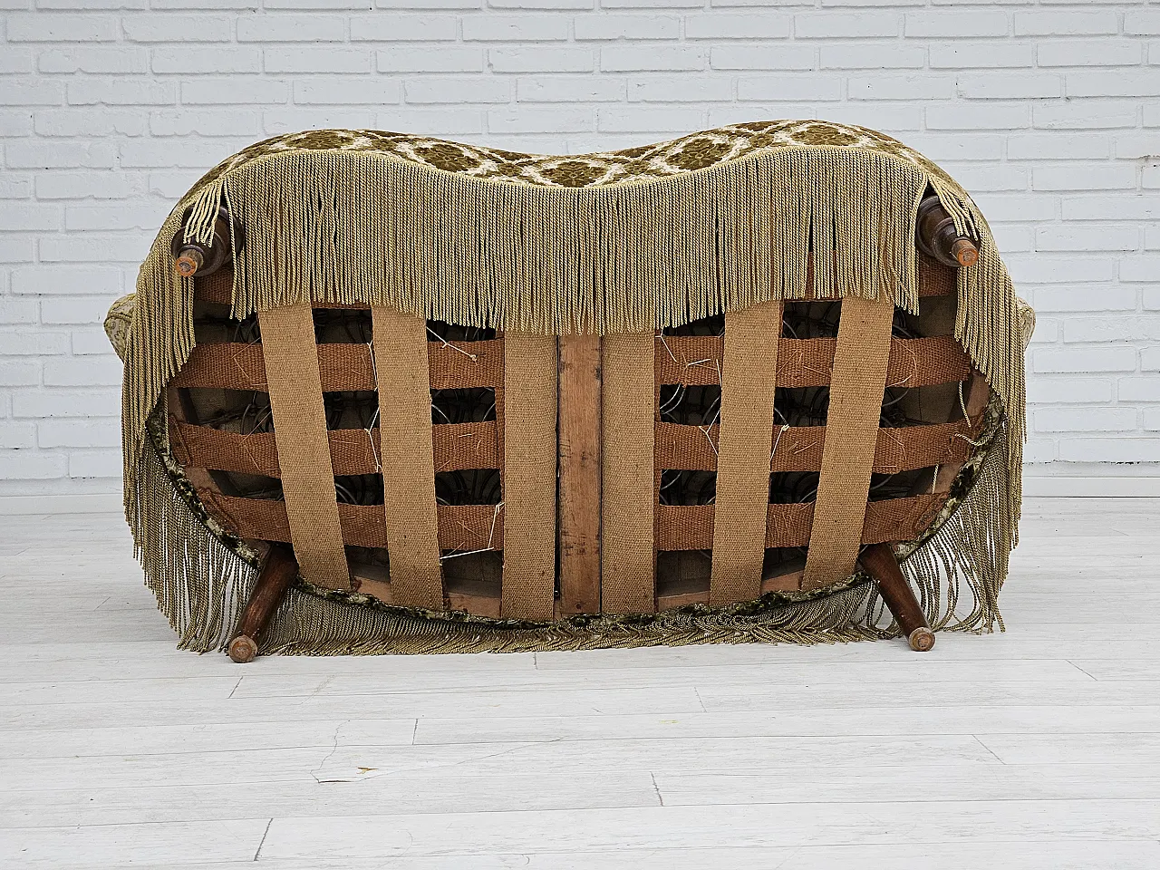 Divano curvo danese a 2 posti in velluto, anni '50 17