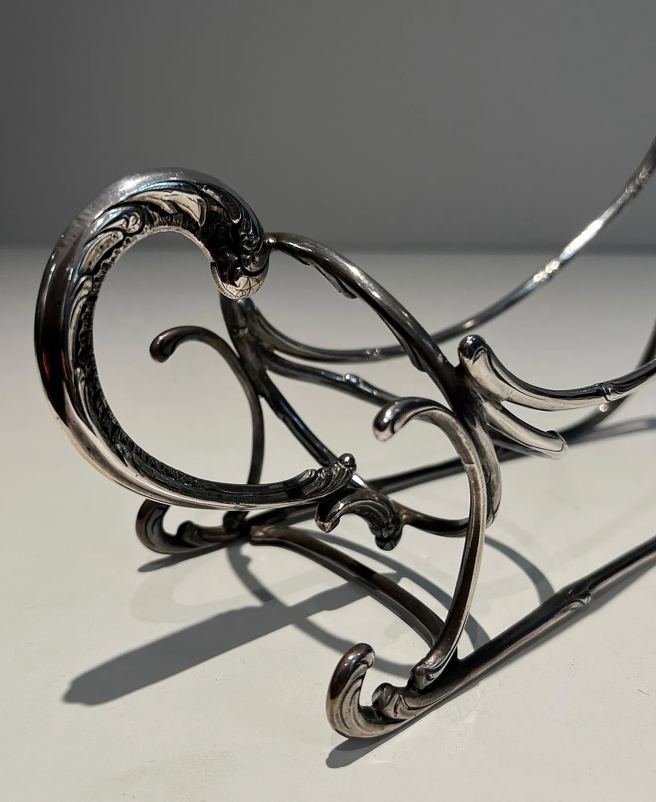 Portabottiglie a slitta in metallo argentato, anni '30 6