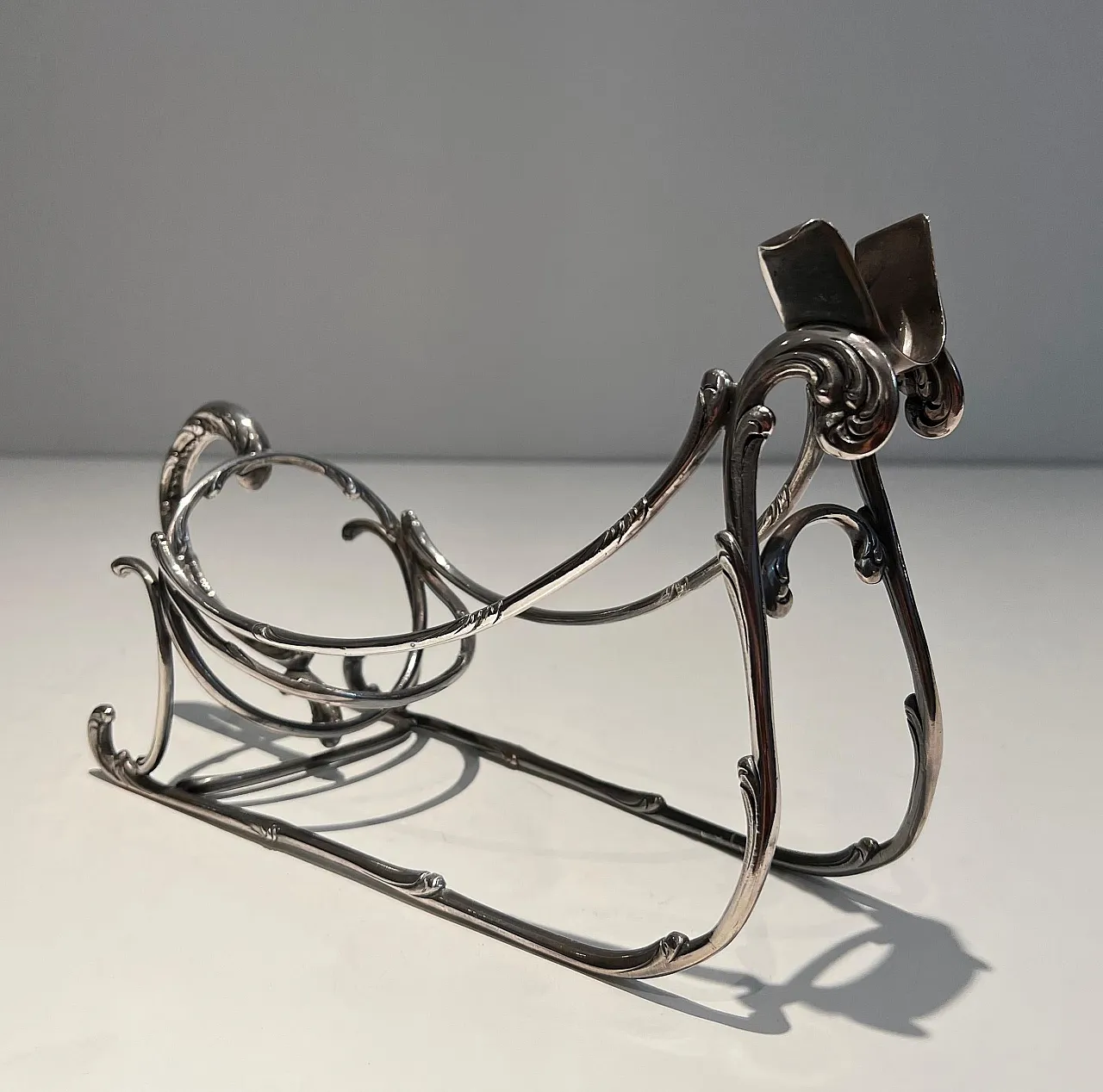 Portabottiglie a slitta in metallo argentato, anni '30 9