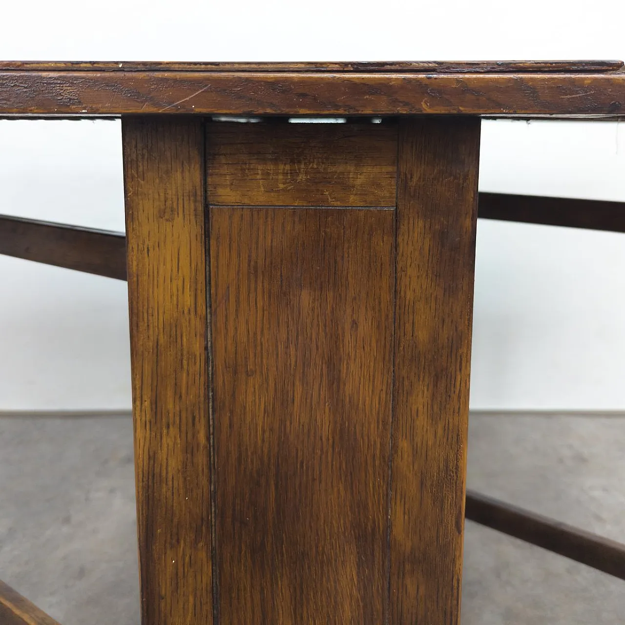 Wood drop leaf table, 1930s 14