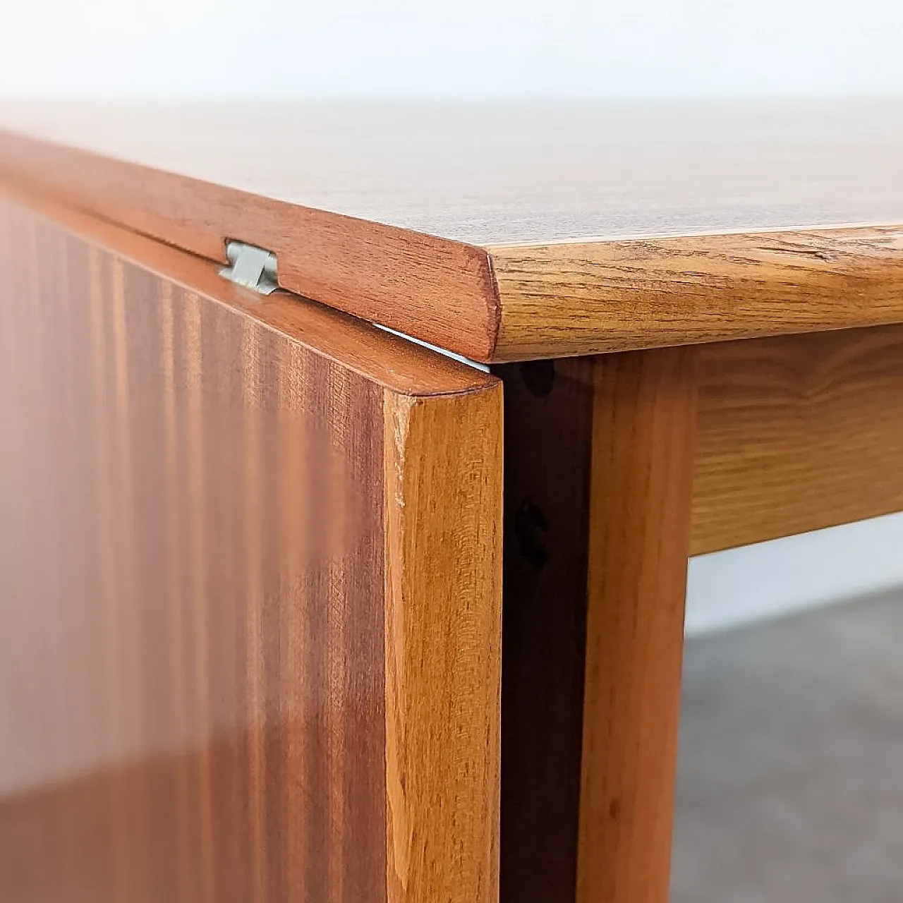 Tavolo da pranzo Mid-Century allungabile di Karel Vyčítal per Dřevotvar Jablonné, anni '60 10