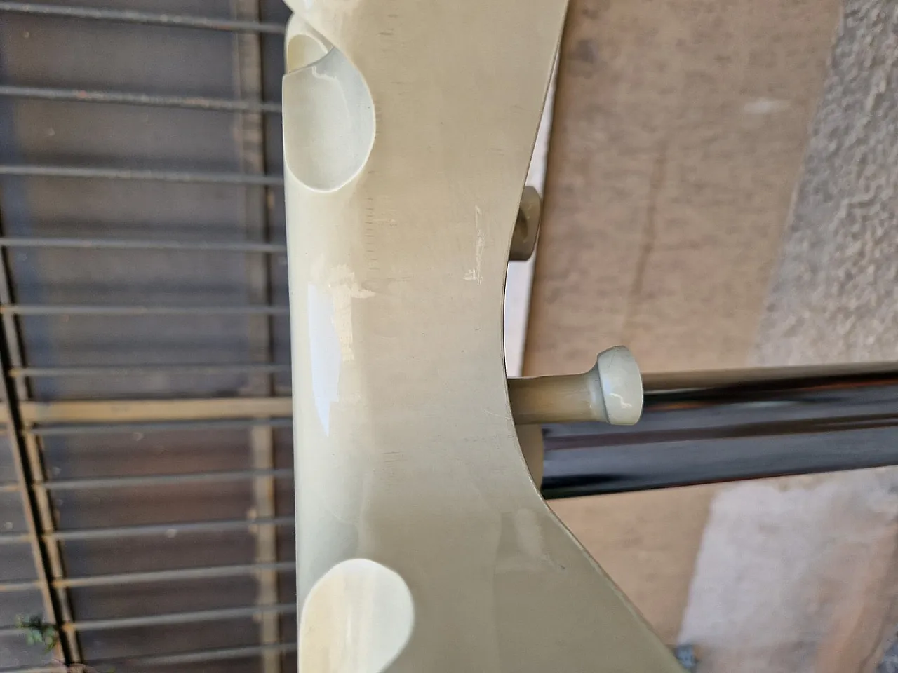 Appendiabiti modello Vip beige di Roberto Lucchi e Paolo Orlandini per Velca, anni '70 11