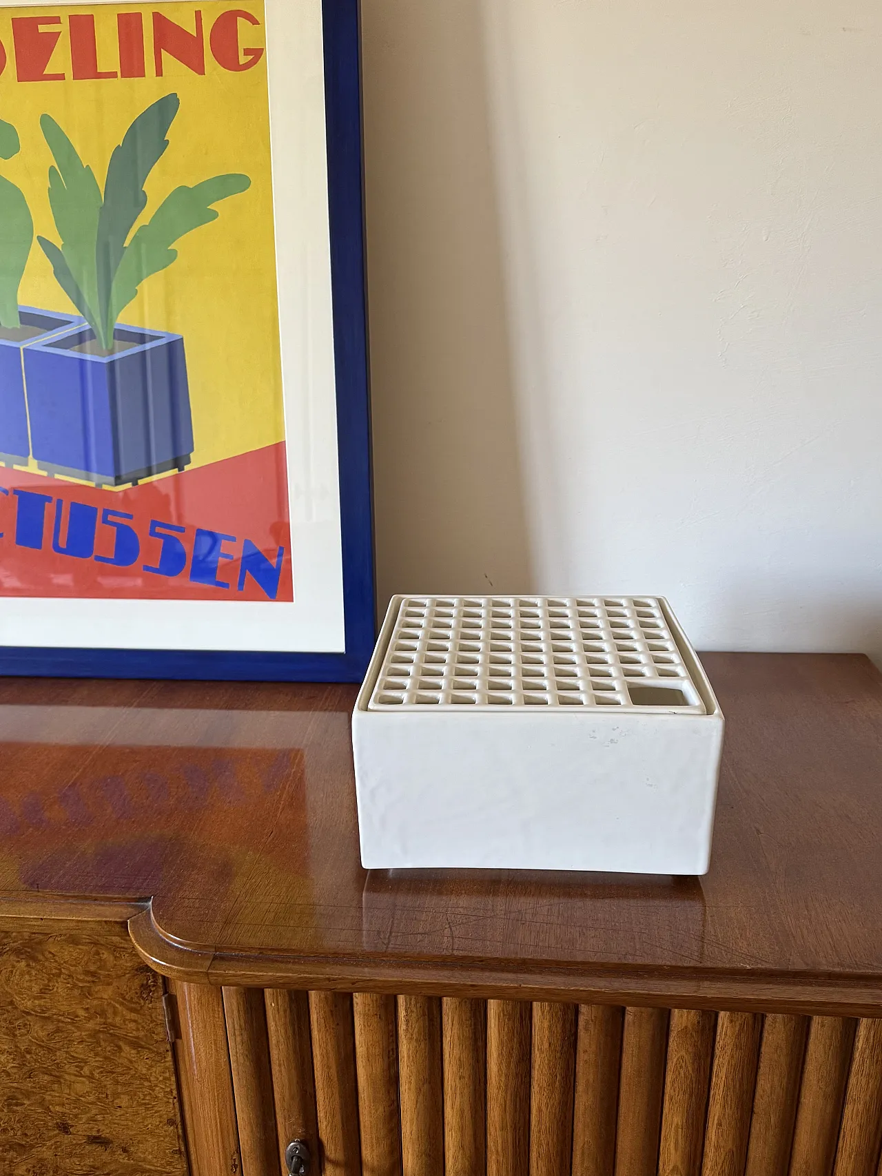 White Space Age Mod. Ikebana C Ceramic Vase by Studio Opi, 70s 2