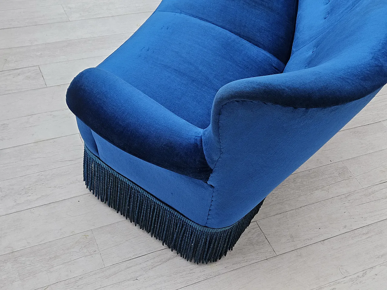 Danish 3-seater curved sofa blue velour and beech wood, 60s 8