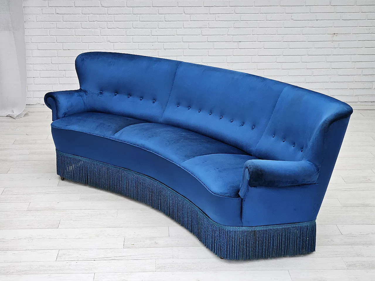 Danish 3-seater curved sofa blue velour and beech wood, 60s 19
