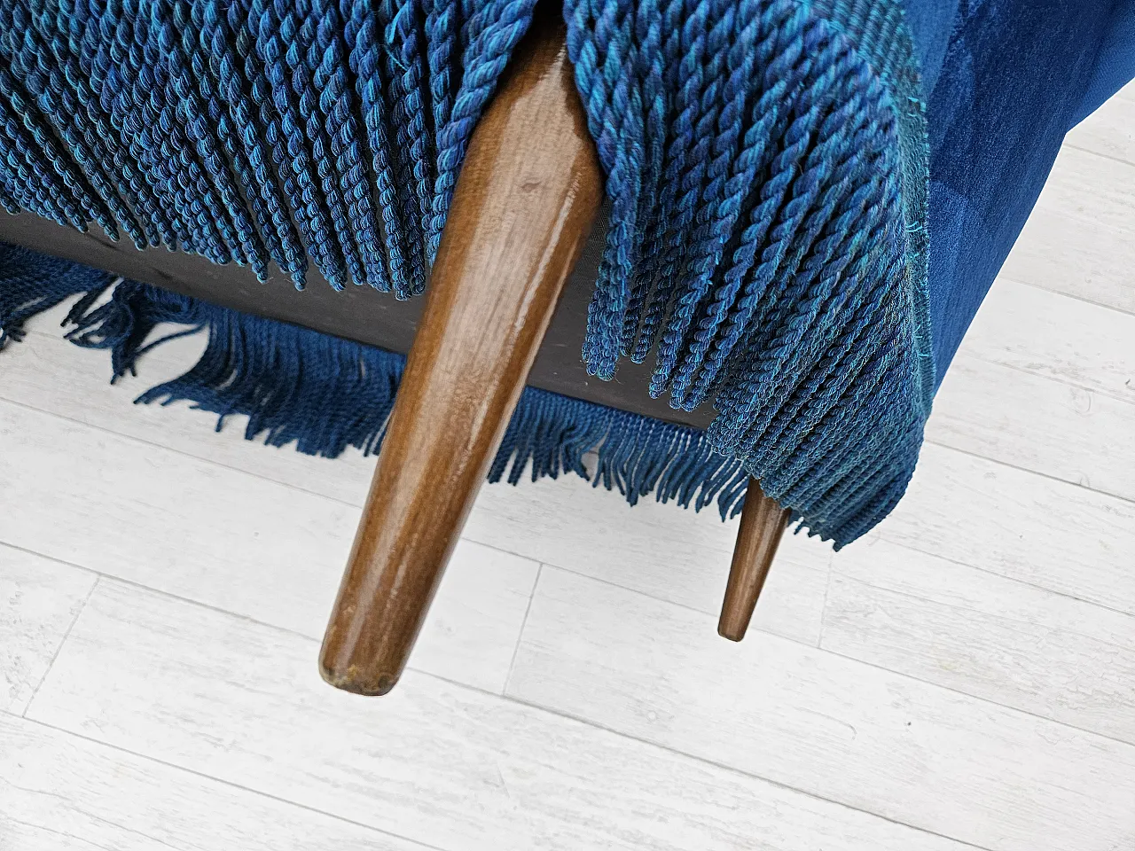 Danish 3-seater curved sofa blue velour and beech wood, 60s 21