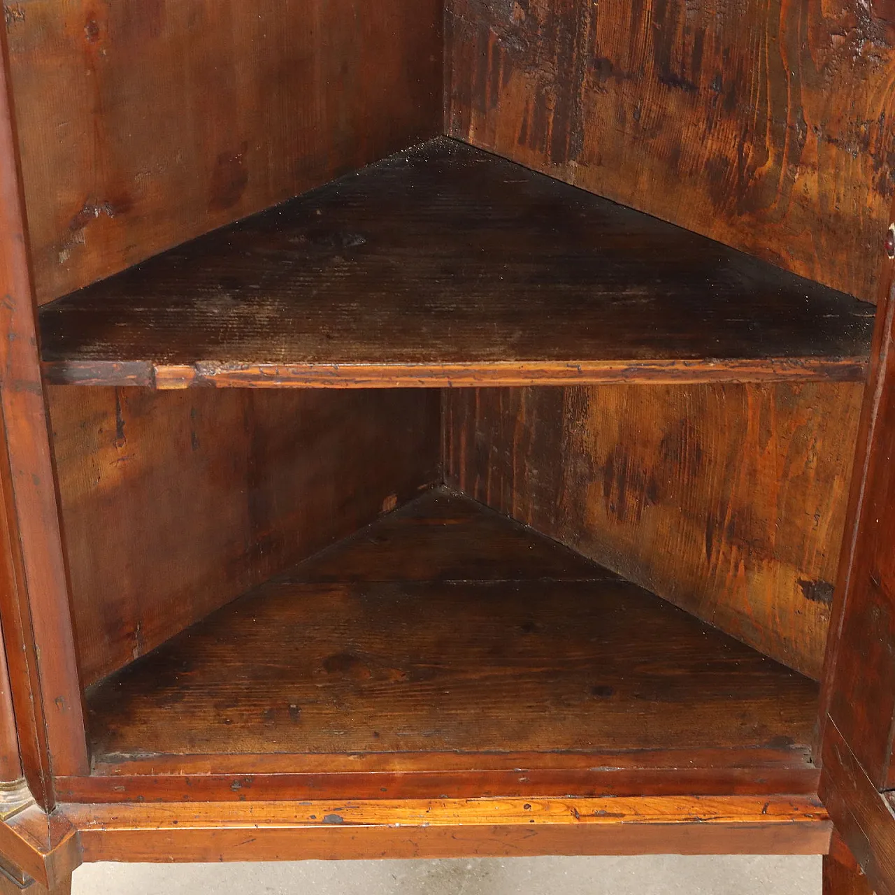 Credenza ad angolo in noce, '800 6