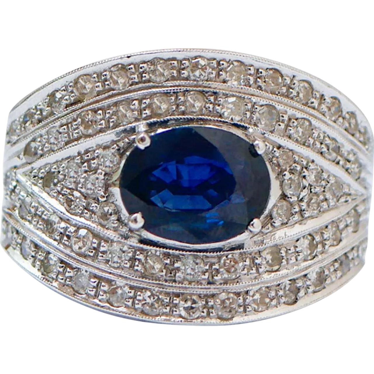 Anello a fascia in oro bianco con zaffiro e diamanti, anni '50 7