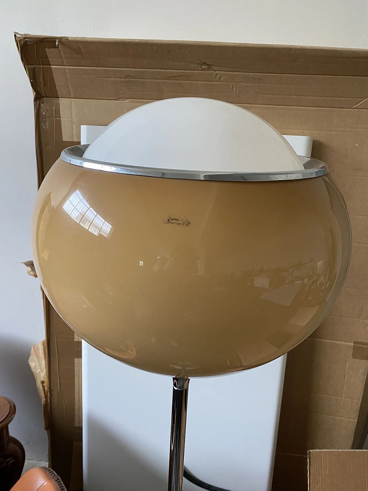 Piantana Studio 6G Harvey Guzzini, bianco e beige, anni 60 6