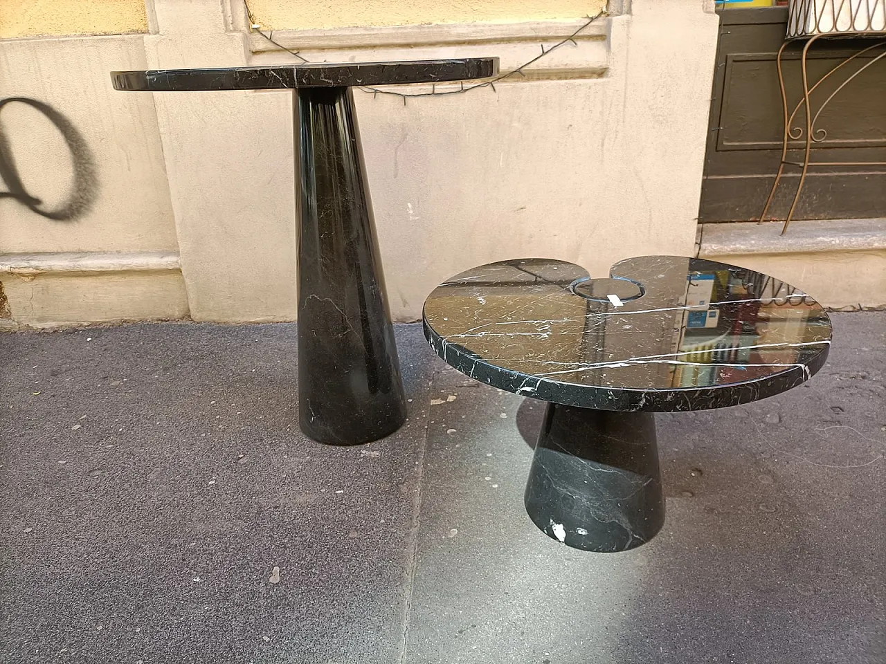 Coppia di tavolini Eros di Angelo Mangiarotti per Skipper, anni '80 1