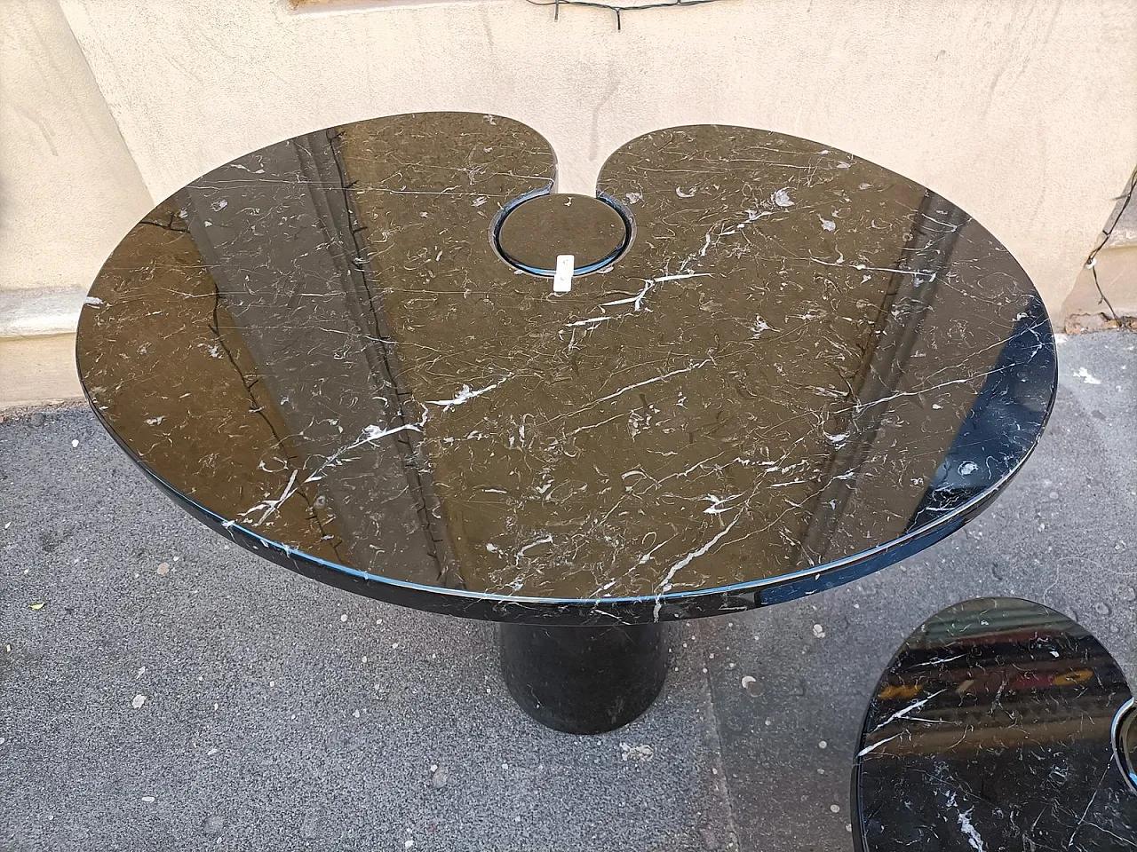 Coppia di tavolini Eros di Angelo Mangiarotti per Skipper, anni '80 4