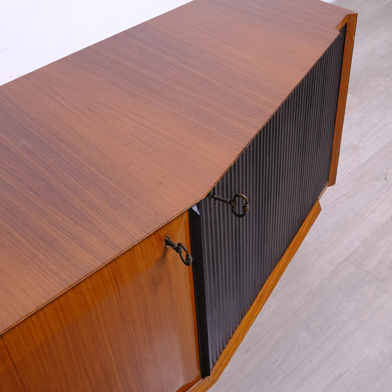 Wood TV stand cabinet attributed to Vittorio Dassi, 1960s 28