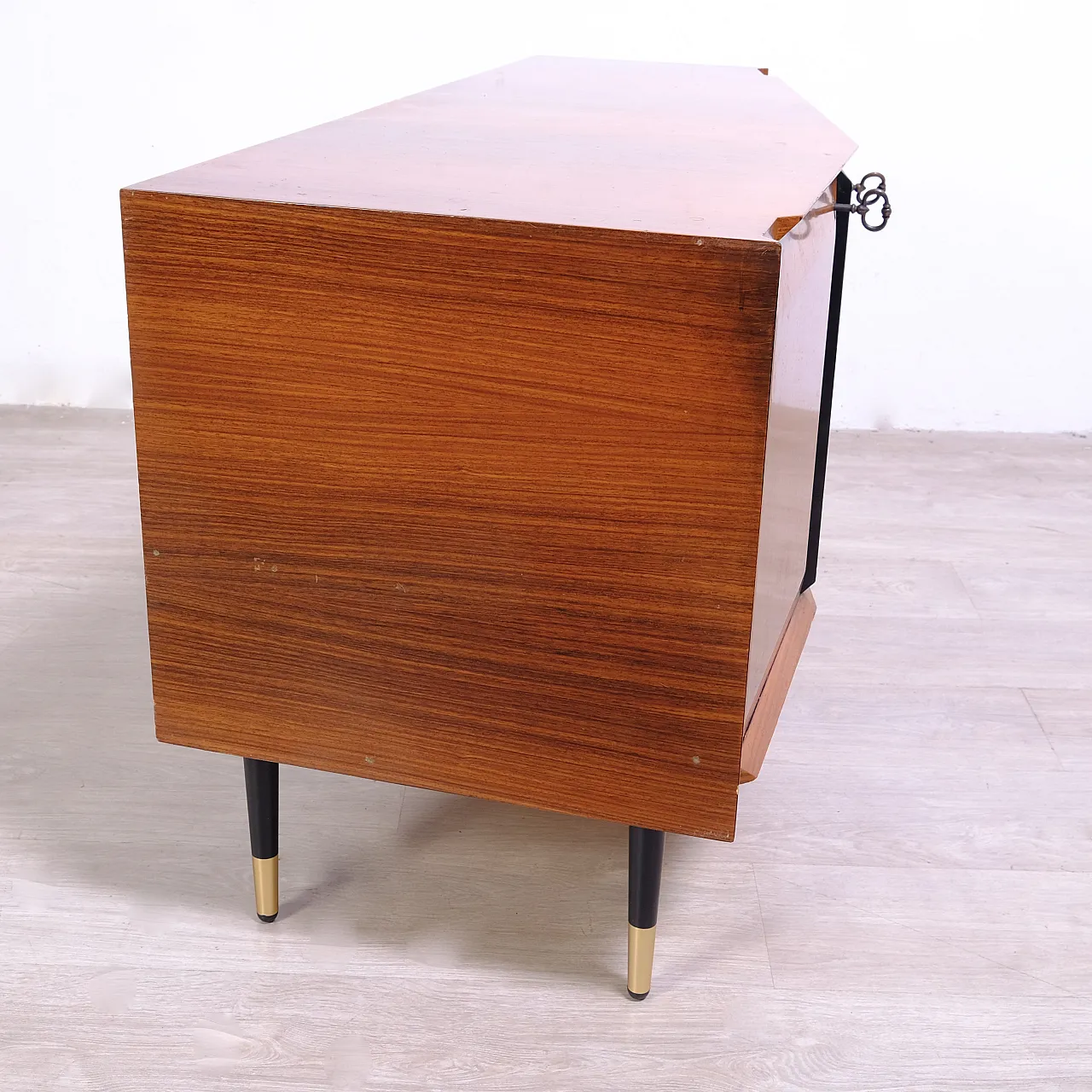 Wood TV stand cabinet attributed to Vittorio Dassi, 1960s 39
