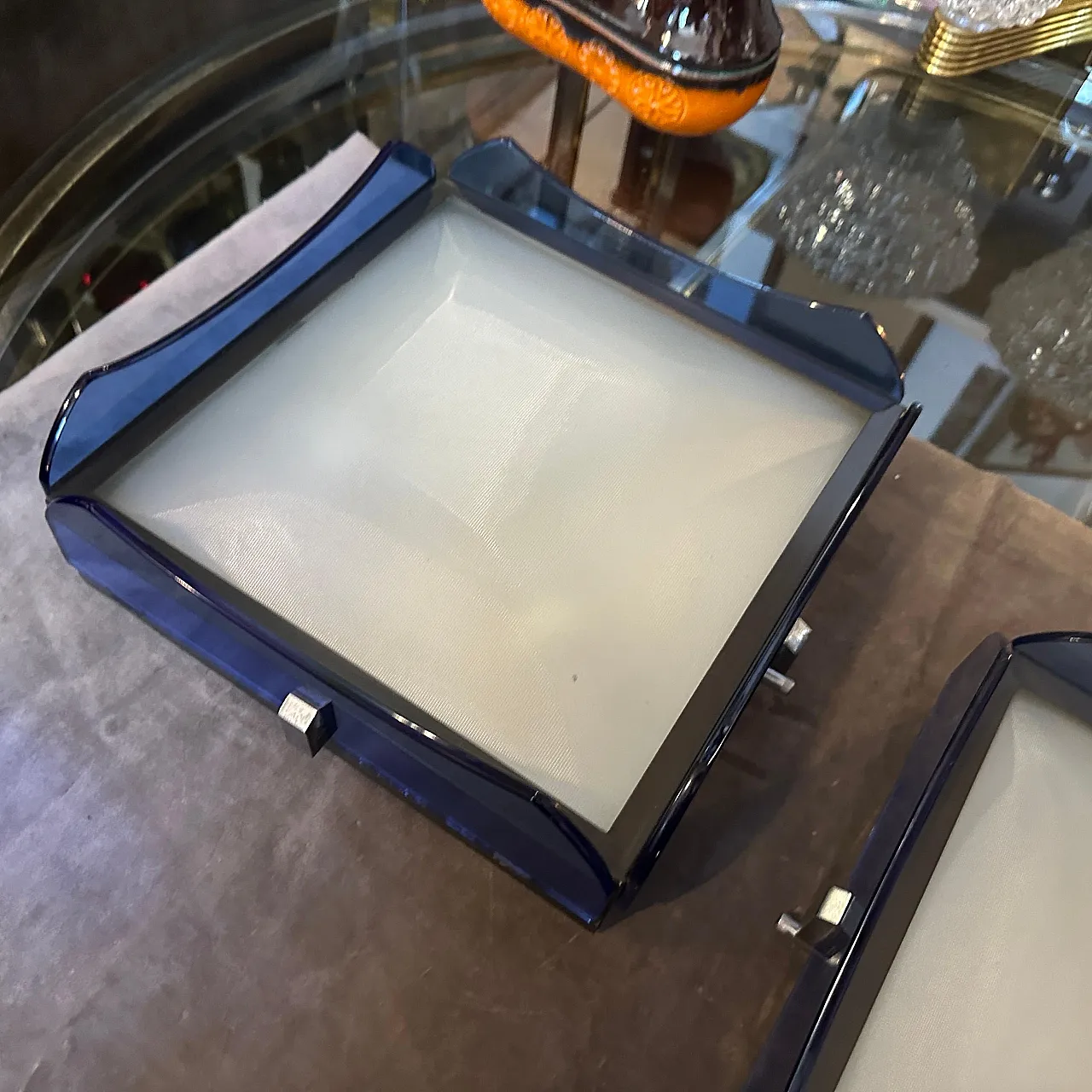 Coppia di applique in vetro blu di Veca, anni '70 6