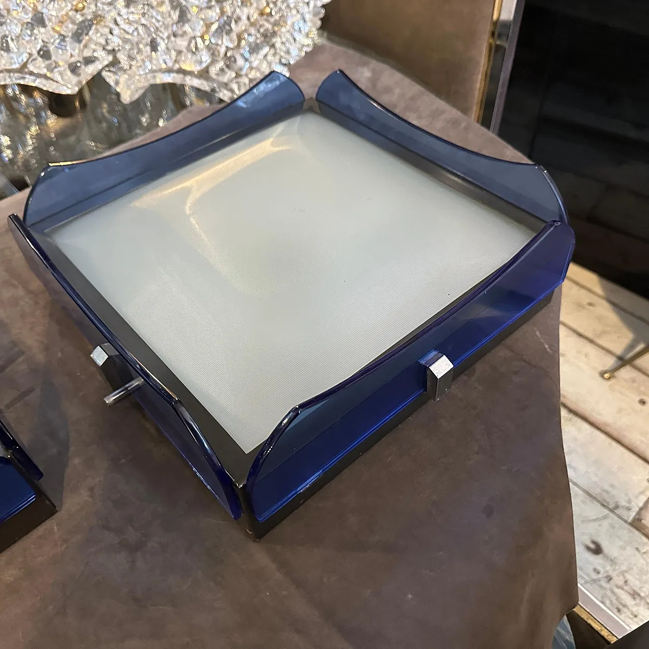 Coppia di applique in vetro blu di Veca, anni '70 10