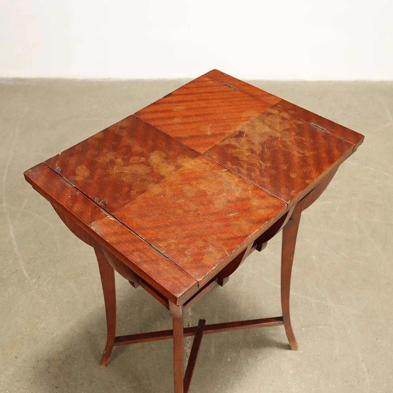 Tavolino porta gomitoli in legno, inizio '900 6