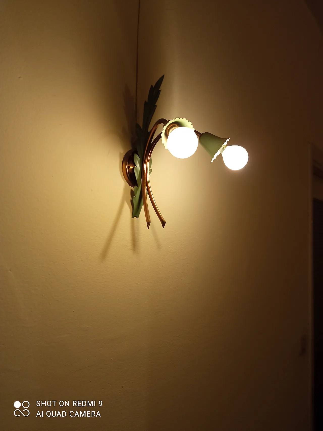 3 appliques in ottone, anni '60 5