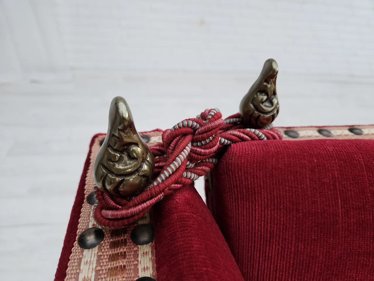 Divano "spagnolo" danese in velluto, anni '70 4