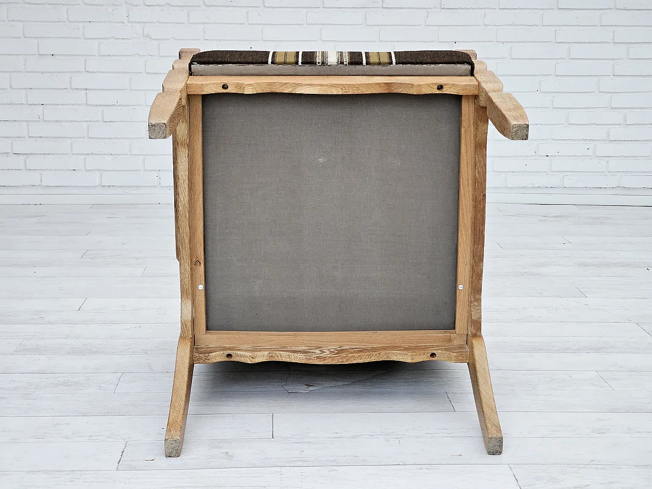 Poltrona danese, lana, legno di quercia, anni '70 17