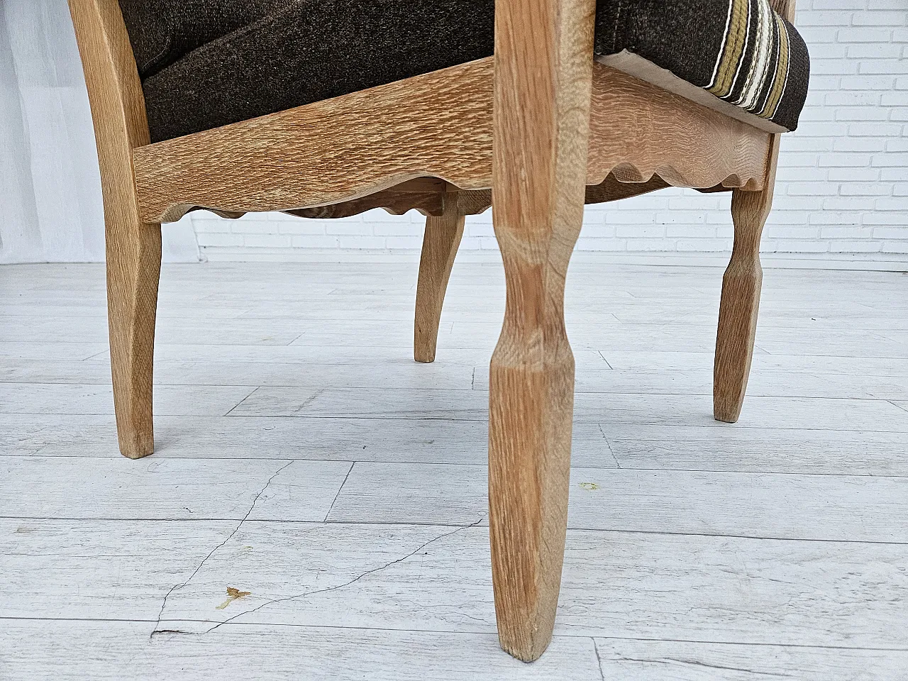 Poltrona danese, lana, legno di quercia, anni '70 18