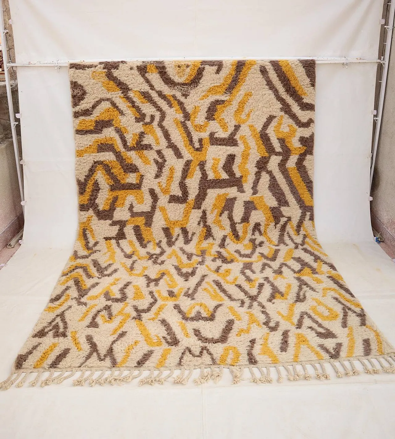 Handwoven Moroccan Beni Mrirt rug, abstract Berber design, wool, 2000 2