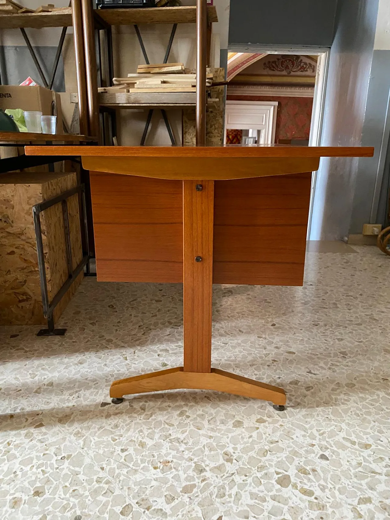 Scrivania in teak, anni '60 15