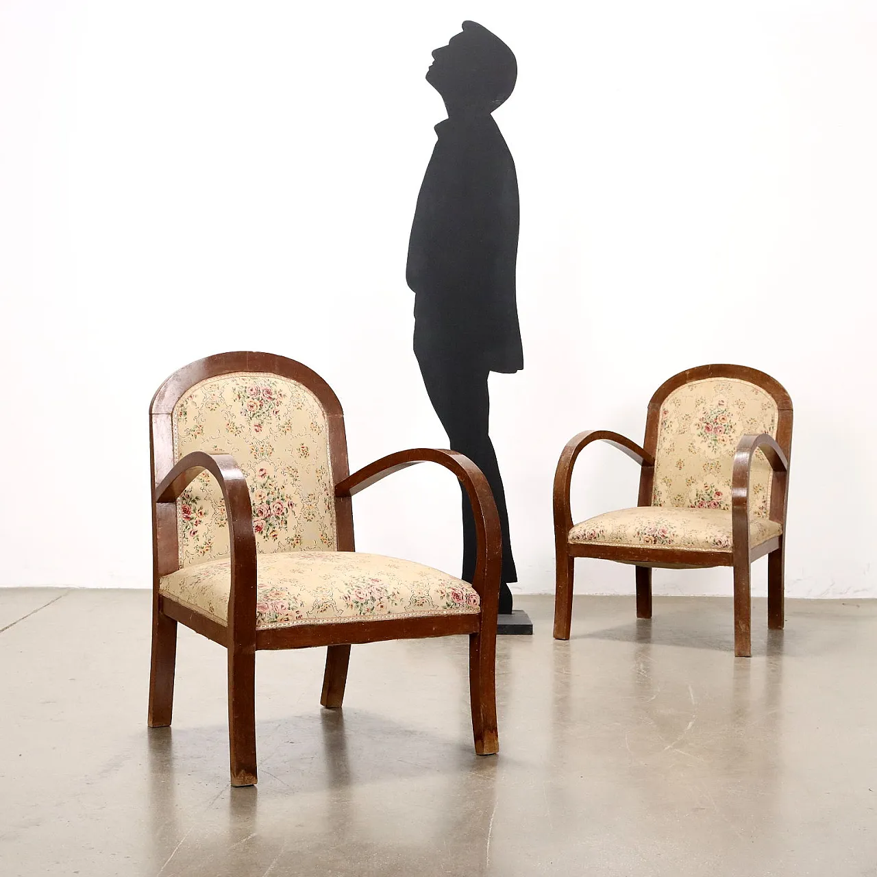 Pair of Art Deco armchairs in wood and fabric, early 20th century 2