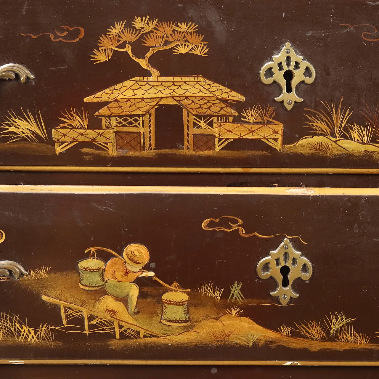 Lacquered wooden flap in chinoiserie style, early 20th century 7