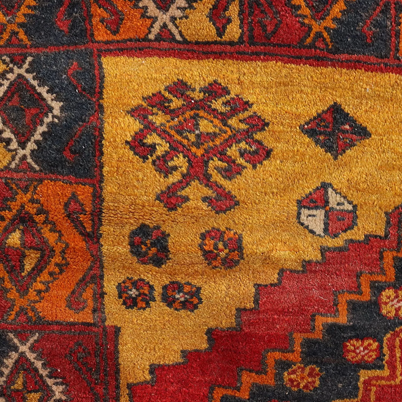 Large knot Jorun rug in red and yellow wool 5