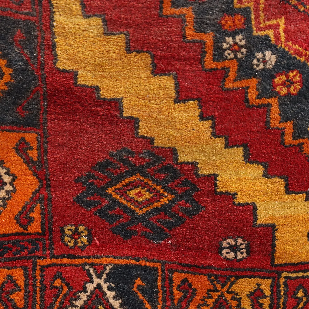 Large knot Jorun rug in red and yellow wool 6