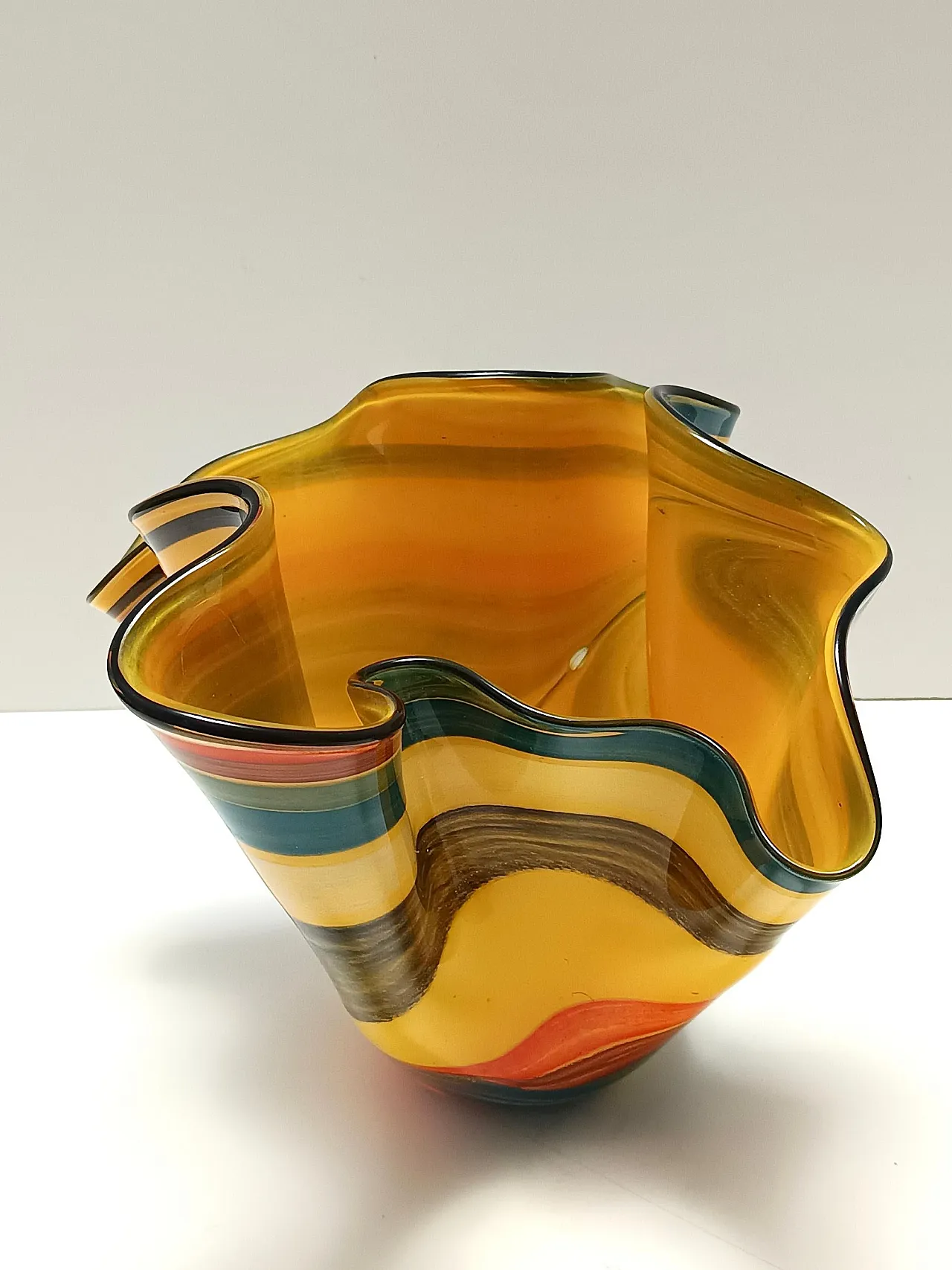 Postmodern multicolored Murano glass Fazzoletto vase, 80s 7