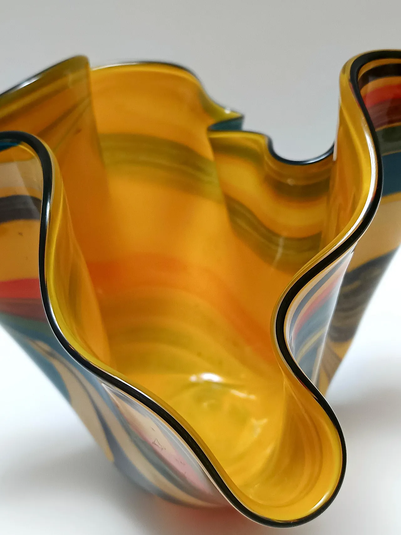Postmodern multicolored Murano glass Fazzoletto vase, 80s 9