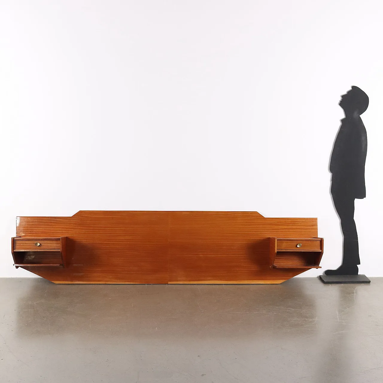 Testiera con comodini in legno, anni '60 2