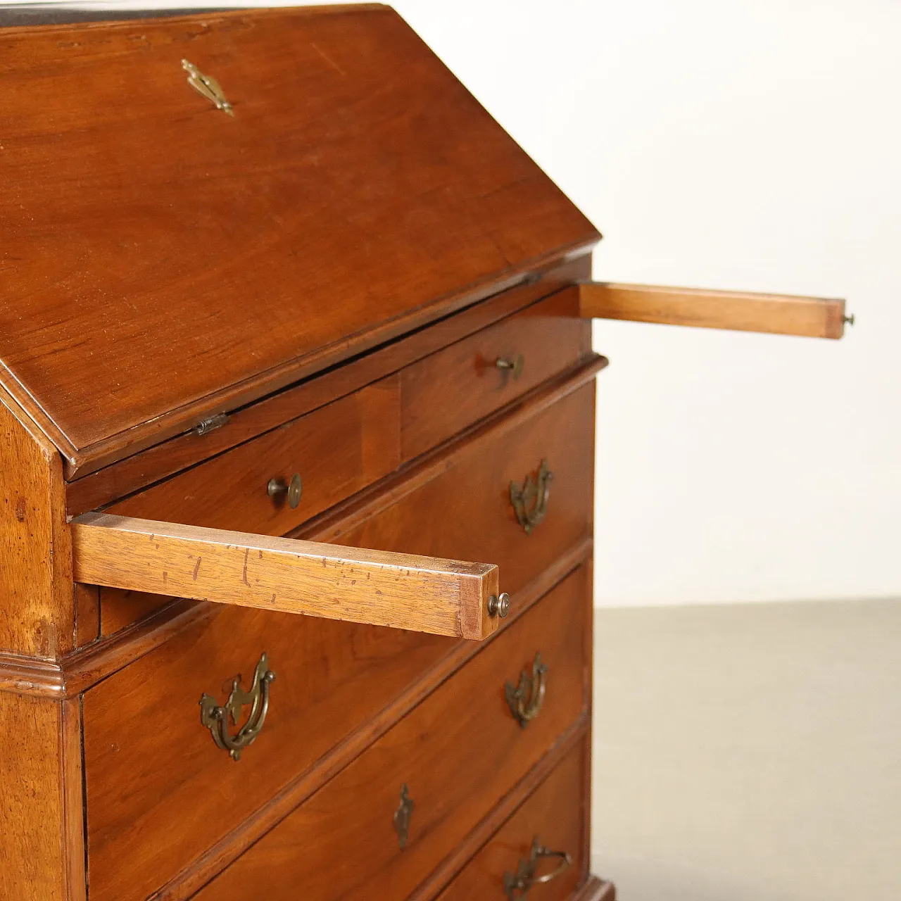 Ribalta in mogano di gusto inglese con cassetti, '700 6