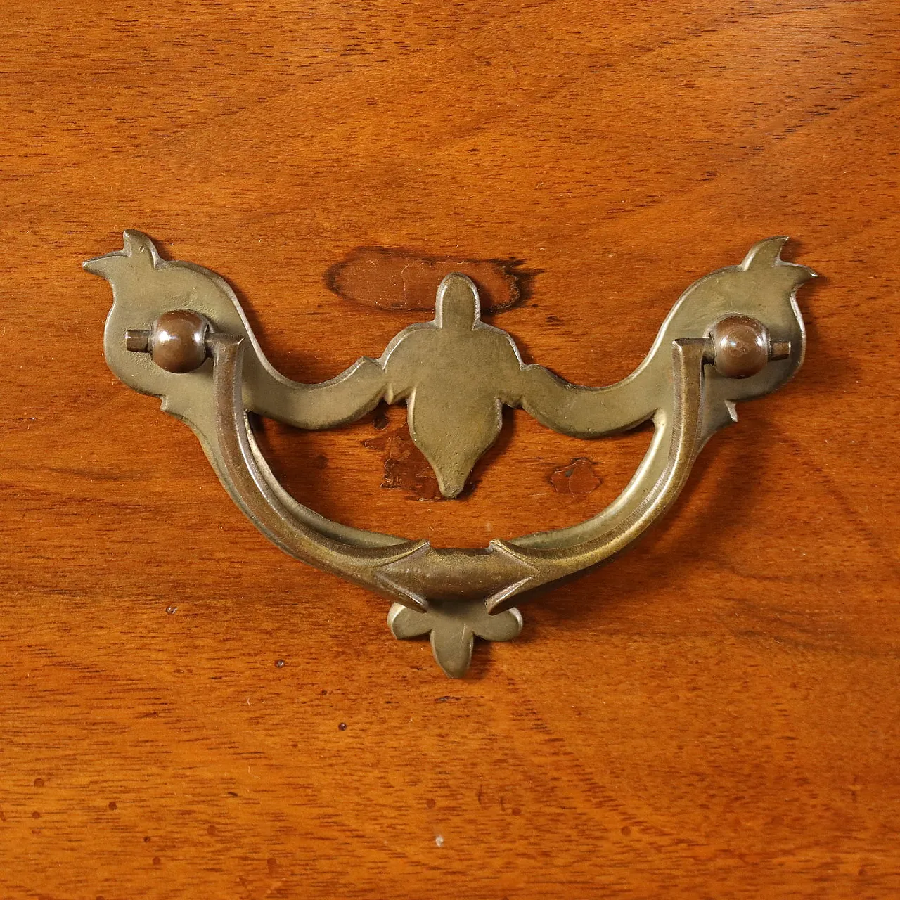 Ribalta in mogano di gusto inglese con cassetti, '700 10