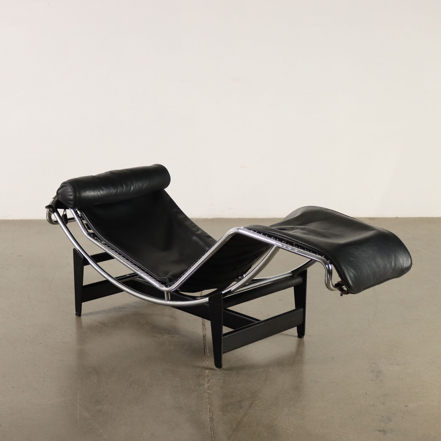 LC4 chaise longue by Le Corbusier for Cassina, 1980s intOndo