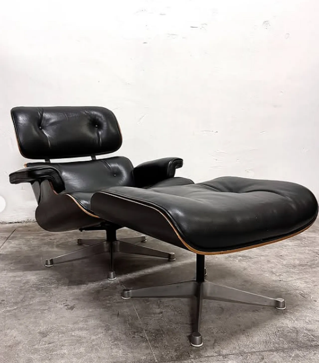 Lounge Chair & Ottoman di C. e R. Eames per Herman Miller, anni '70 2