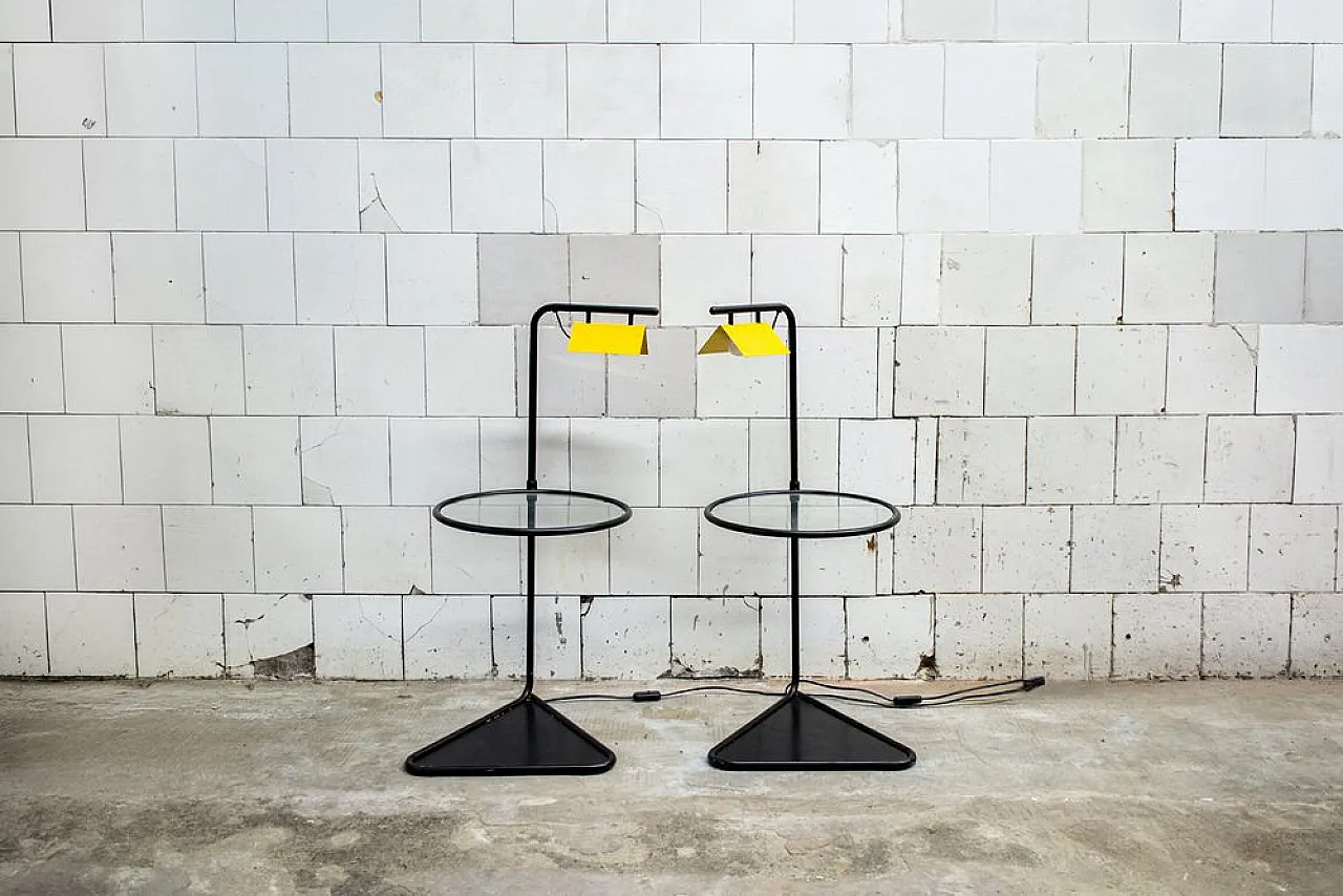 Coppia di comodini in vetro e metallo, anni '80 1