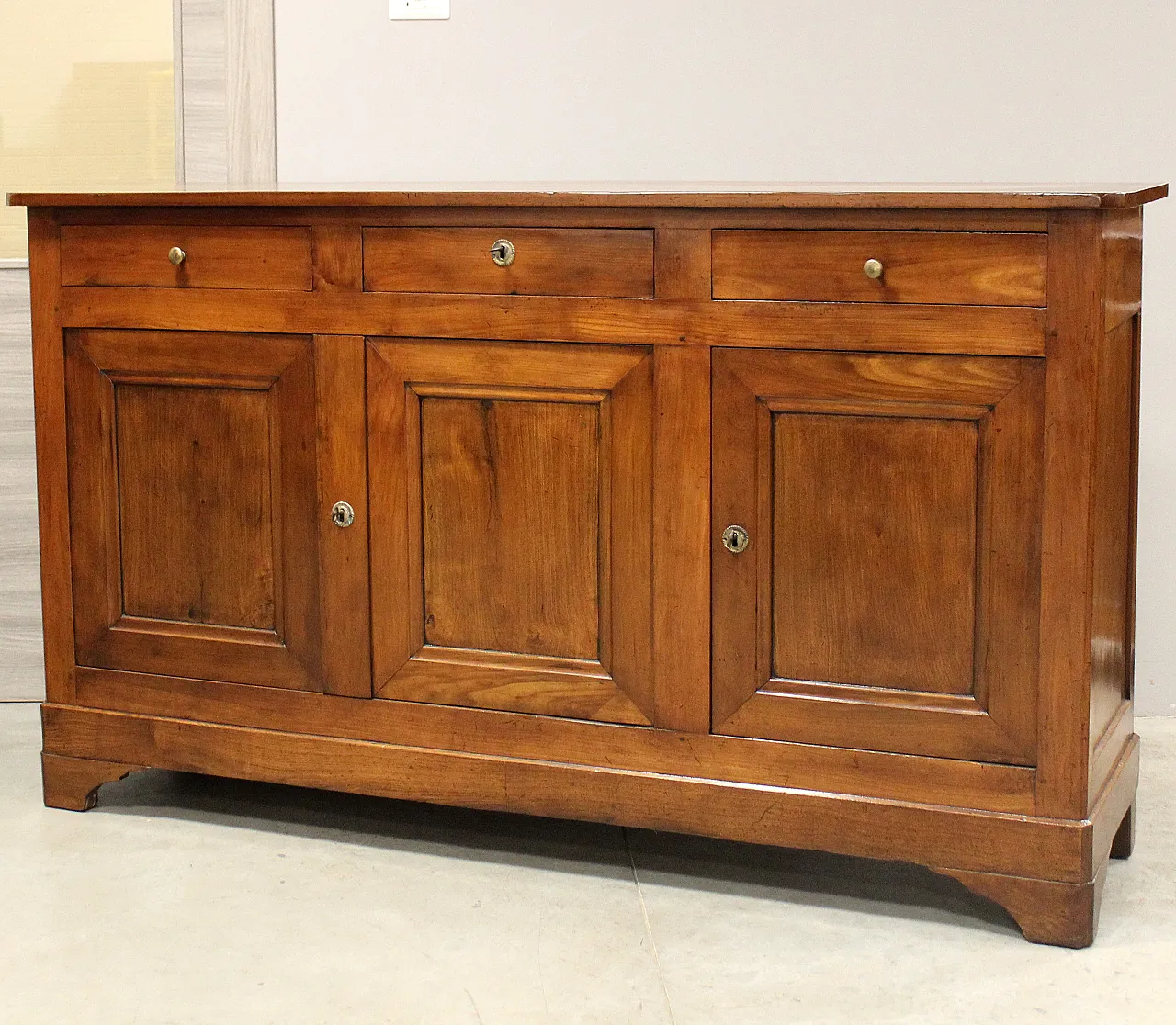 Sideboard 3 ante luigi Filippo in cherry, 19th century 1